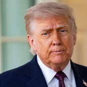 ΝΤΟΝΑΛΝΤ ΤΡΑΜΠ ΑΓΩΓΗ THE GUARDIAN