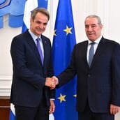 ΚΥΡΙΑΚΟΣ ΜΗΤΣΟΤΑΚΗΣ ΣΤΕΝΑ ΤΟΥ ΟΡΜΟΥΖ