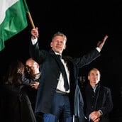 ΠΕΤΕΡ ΜΑΓΙΑΡ ΟΥΓΓΑΡΙΑ