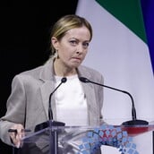 ΙΤΑΛΙΑ ΤΖΟΡΤΖΙΑ ΜΕΛΟΝΙ ΜΕΤΑΝΑΣΤΕΣ ΔΙΚΗΓΟΡΟΙ