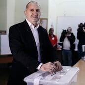 ΕΚΛΟΓΕΣ ΒΟΥΛΓΑΡΙΑ ΡΟΥΜΕΝ ΡΑΝΤΕΦ
