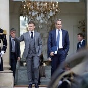 ΕΜΑΝΟΥΕΛ ΜΑΚΡΟΝ ΑΘΗΝΑ ΚΥΡΙΑΚΟΣ ΜΗΤΣΟΤΑΚΗΣ