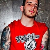 Η σχέση των Ελλήνων με το τατουάζ 