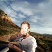 ΤΟΥΡΙΣΤΕΣ SELFIE ΚΙΝΗΤΑ