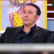 ΡΕΝΟΣ ΧΑΡΑΛΑΜΠΙΔΗΣ ΔΗΜΗΤΡΑ ΜΑΤΣΟΥΚΑ ΚΑΤΙ ΤΡΕΧΕΙ ΜΕ ΤΟΥΣ ΔΙΠΛΑ