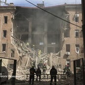 Ουκρανία: Ρωσική επίθεση στην πόλη Ντνίπρο στοίχισε τη ζωή σε τέσσερις ανθρώπους - Τουλάχιστον 30 τραυματίες