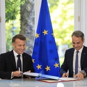 ΕΜΑΝΟΥΕΛ ΜΑΚΡΟΝ ΚΥΡΙΑΚΟΣ ΜΗΤΣΟΤΑΚΗΣ 