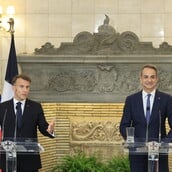 ΚΥΡΙΑΚΟΣ ΜΗΤΣΟΤΑΚΗΣ ΕΜΑΝΟΥΕΛ ΜΑΚΡΟΝ 