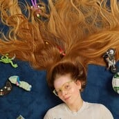 Από το Harry Potter στο OnlyFans: η Jessie Cave μιλά για την επιβίωση των καλλιτεχνών το 2026