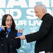 Η Billie Eilish και ο James Cameron φέρνουν την περιοδεία Hit Me Hard and Soft σε 3D στις αίθουσες