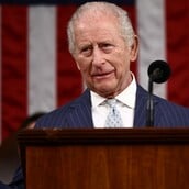 ΒΑΣΙΛΙΑΣ ΚΑΡΟΛΟΣ ΘΥΜΑΤΑ ΕΠΣΤΑΙΝ