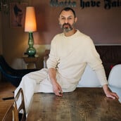Νικόλας Γεωργίου, creative director της ελληνικής «Vogue», συνεκδότης του Dapper Dan