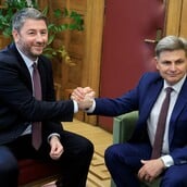 ΝΙΚΟΣ ΦΑΡΑΝΤΟΥΡΗΣ ΠΑΣΟΚ