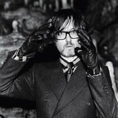 Ο Jarvis Cocker πάει στο μουσείο για να υπερασπιστεί το χάος