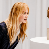 Η Νικόλ Κίντμαν, ο Brancusi και η στιγμή που η Christie’s έκανε μια δημοπρασία σινεμά