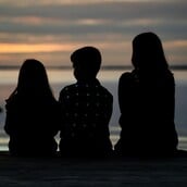 ΑΝΗΛΙΚΑ ΠΑΙΔΙΑ ΑΓΙΟΙ ΑΝΑΡΓΥΡΟΙ 