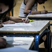 ΕΝΔΟΣΧΟΛΙΚΕΣ ΕΞΕΤΑΣΕΙΣ ΠΑΝΕΛΛΗΝΙΕΣ ΕΞΕΤΑΣΕΙΣ 