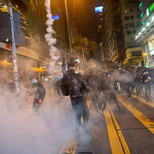 To Χονγκ Κονγκ απαγόρευσε την είσοδο στον διευθυντή του Παρατηρητηρίου Ανθρωπίνων Δικαιωμάτων