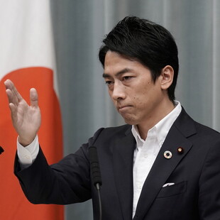 Κόντρα στα στερεότυπα: Άδεια πατρότητας ανακοίνωσε πως παίρνει Ιάπωνας υπουργός
