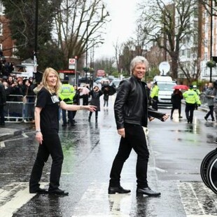 Πρίγκιπας Χάρι και Τζον Μπον Τζόβι μαζί στα Abbey Road Studios - Ηχογράφησαν τραγούδι