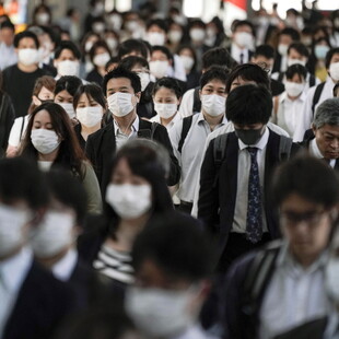 Ιαπωνική ΜΚΟ φτιάχνει διαφανείς μάσκες για κωφούς και βαρήκοους