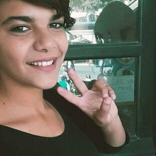 Θάνατος 14χρονης στη Σαντορίνη: «Την άφησαν λιπόθυμη στο δωμάτιο και συνέχισαν το πάρτι» λέει η μητέρα της