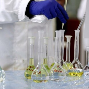 Το ύψος παίζει ρόλο στην εμφάνιση του καρκίνου- Γιατί οι ψηλοί κινδυνεύουν περισσότερο