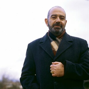 Ο Ερρίκος Λίτσης αφηγείται τη ζωή του στη LifO