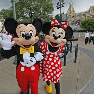 Οι «τρελοί» μισθοί στη Disney: Το χάσμα ανάμεσα στον CEO και τον μέσο εργαζόμενο