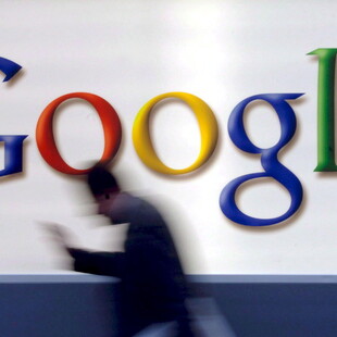 Ο αμερικανικός Τύπος κατηγορεί την Google ότι πλουτίζει σε βάρος του