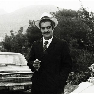 Καταδιώκοντας τον Ομάρ Σαρίφ στις γειτονιές του Πειραιά το 1971