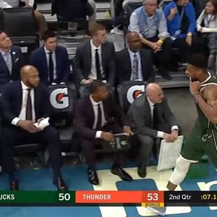 Γιάννης Αντετοκούνμπο: Έσκισε τη φανέλα του και έσπασε πινακίδα από τα νεύρα του