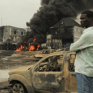 Νιγηρία: Τουλάχιστον 28 νεκροί από έκρηξη βυτιοφόρου
