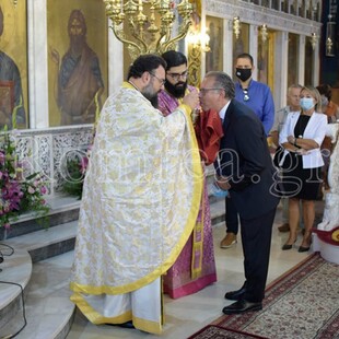 Το σχόλιο του Χαρδαλιά για τον Κουμουτσάκο που κοινώνησε: «Όλοι χριστιανοί είμαστε, απλά...»