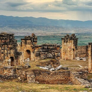 Αποκαλύφθηκε το φονικό μυστικό της «Πύλης του Κάτω Κόσμου» στην αρχαία Ιεράπολη