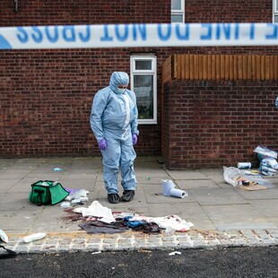 Θρίλερ στο Λονδίνο: Κάποιος μαχαιρώνει τυχαία κόσμο στο δρόμο - Πέντε θύματα σε τέσσερις μέρες
