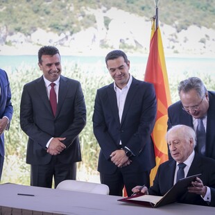 Νίμιτς: Τσίπρας και Ζάεφ δικαιούνται επαίνους για τη Συμφωνία των Πρεσπών