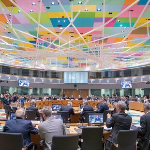 H οικονομική πολιτική της κυβέρνησης στο τραπέζι του σημερινού Euroworking Group