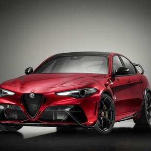 Alfa Romeo Giulia GTA: Η μεγάλη επιστροφή ενός θρύλου