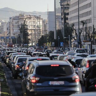 Ανασφάλιστα οχήματα: Από 250.000 «εκτοξεύτηκαν» στις 700.000