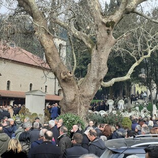 Θεόδωρος Νιτσιάκος: Πλήθος κόσμου στα Ιωάννινα για το τελευταίο αντίο