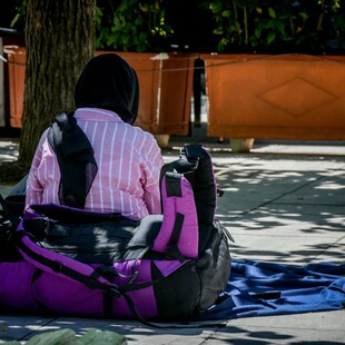 Σε Σκαραμαγκά και Σχιστό οι πρόσφυγες από την πλατεία Βικτωρίας