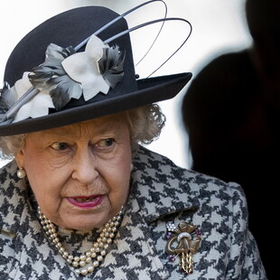 Βρετανία: Η βασίλισσα Ελισάβετ στο κορυφαίο μυστικό εργαστήριο που εντόπισε το νόβιτσοκ