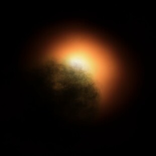 Λύθηκε το μυστήριο; Ένα νέφος αστρικής σκόνης μείωνε τη φωτεινότητα του Μπετελγκέζ, λένε τώρα οι επιστήμονες