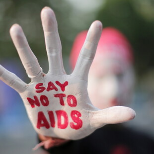 Παγκόσμια Ημέρα για το AIDS: Δωρεάν και ανώνυμη εξέταση για HIV από τον Δήμο Αθηναίων