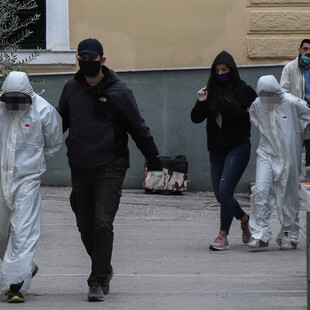 Δολοφονία στην Αγία Βαρβάρα: Προφυλακίστηκαν η 15χρονη και ο 17χρονος φίλος της - Τι είπαν στην ανακρίτρια