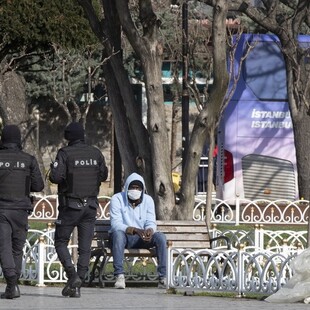 Τουρκία: Εντάλματα σύλληψης 101 ατόμων για σχέσεις με την τρομοκρατία - Υπό κράτηση ήδη οι 74