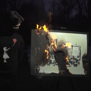 Banksy: Έκαψαν ένα αυθεντικό έργο αξίας 95.000 δολαρίων για να τον κάνουν crypto art