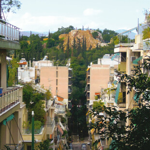 Ο Γιώργος Μαραζιώτης λατρεύει τη Νεάπολη, αλλά πολύ ευχαρίστως θα εξαφάνιζε τη ΓΑΔΑ