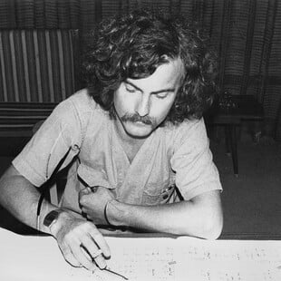 Κυριάκος Σφέτσας: ο θρύλος της Greek Fusion Orchestra στη συνέντευξη της ζωής του